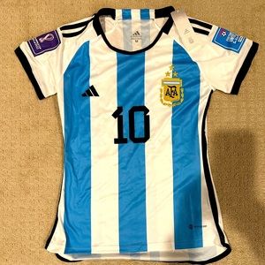 NWT Adidas Messi Argentina jersey (women’s medium)